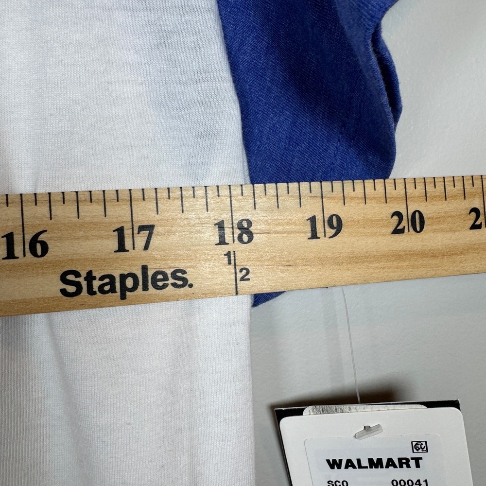 Captivating Kentucky Wildcats Womens Large Colorblock V-Neck Graphic Tee NWT - Picture 5 of 6